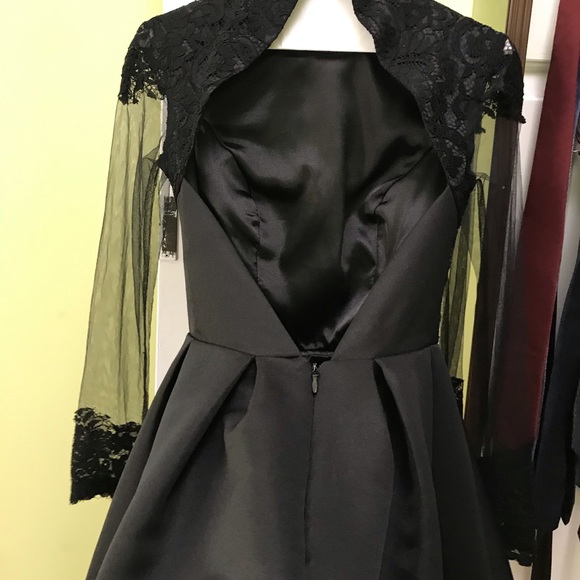 Dress - Picture 4 of 5